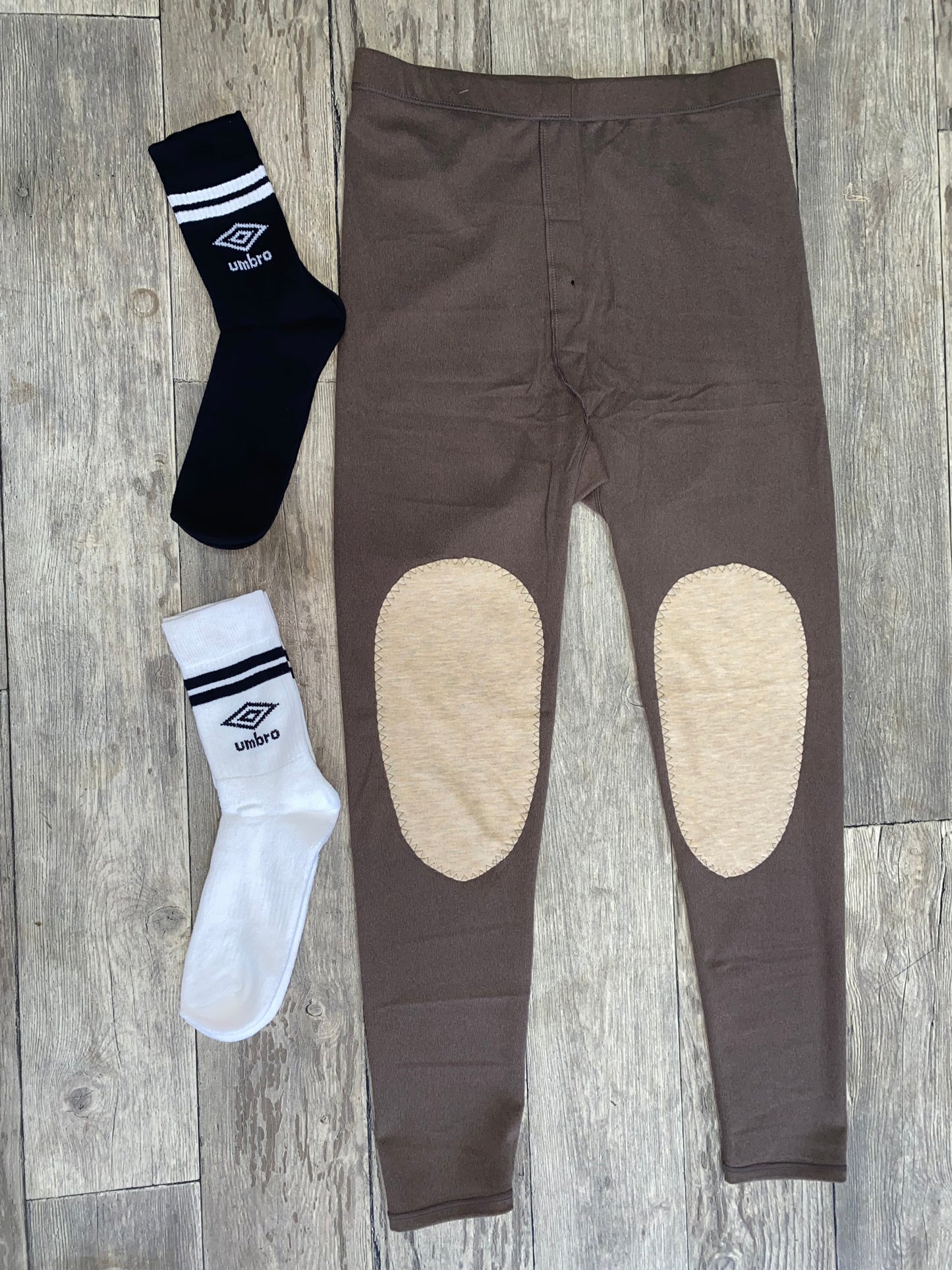 سروال داخلي حراري مبطن و مقطن مع جوارب سميكة